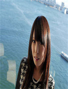 荒村红杏