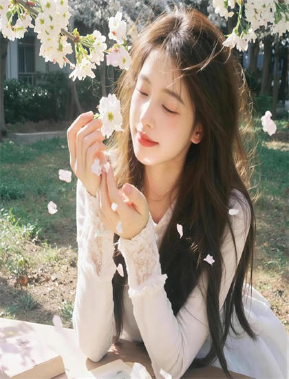 专业惊悚片评论：《血浴》的技术创新与艺术成就 ——惊悚片的专业鉴赏